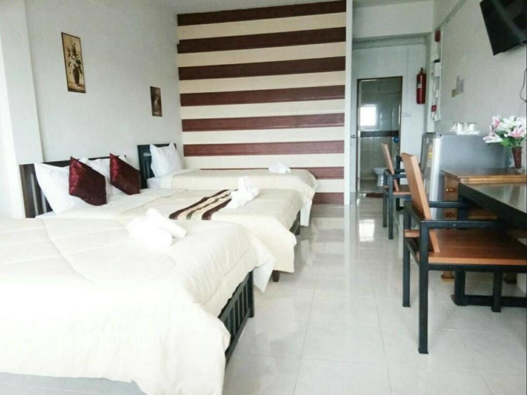 Rueangrat Hotel Ranong Exteriör bild
