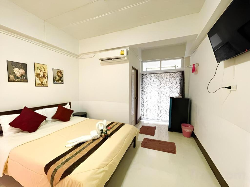 Rueangrat Hotel Ranong Exteriör bild